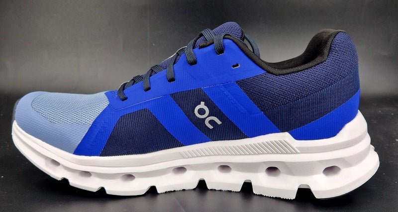 On Running Cloudrunner Chambray/Midnight woman - Winzer Gesunde Schuhe